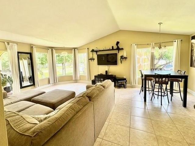 Condo for sale in Oakland Park