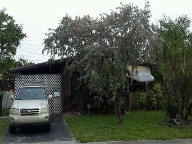 House for sale in Oakland Park House for sale in Oakland Park