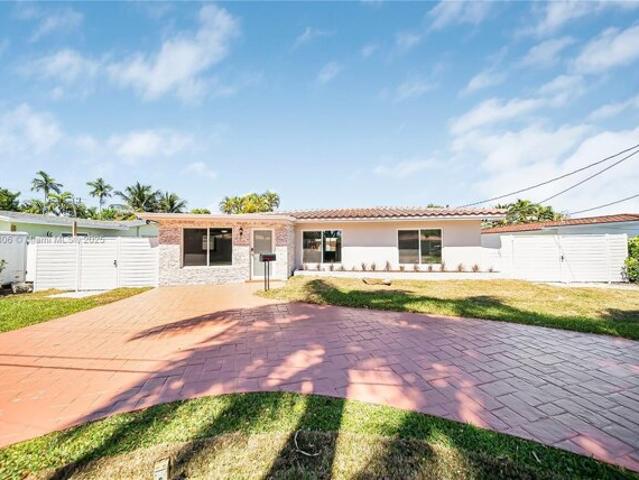 House for sale in Oakland Park House for sale in Oakland Park