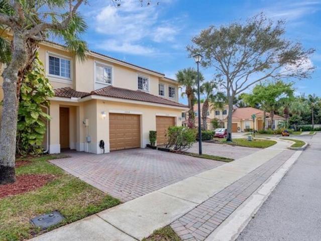 House for sale in Oakland Park House for sale in Oakland Park