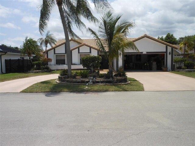 House for sale in Tamarac House for sale in Tamarac