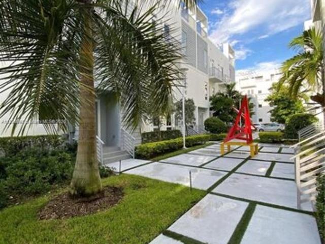 House for sale in Doral