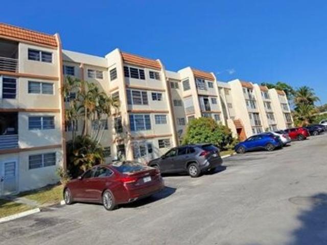 Condo for sale in Lauderhill Condo for sale in Lauderhill