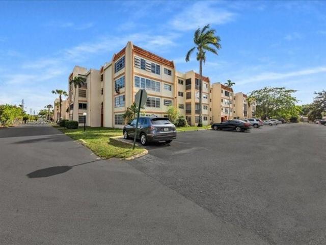 Condo for sale in Lauderhill
