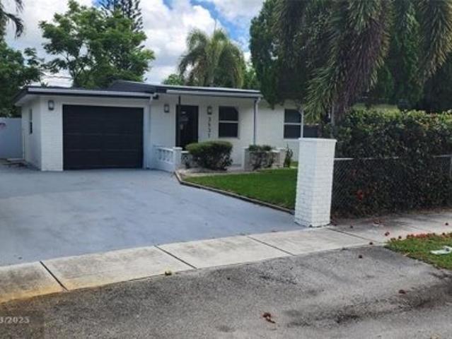House for sale in Lauderhill
