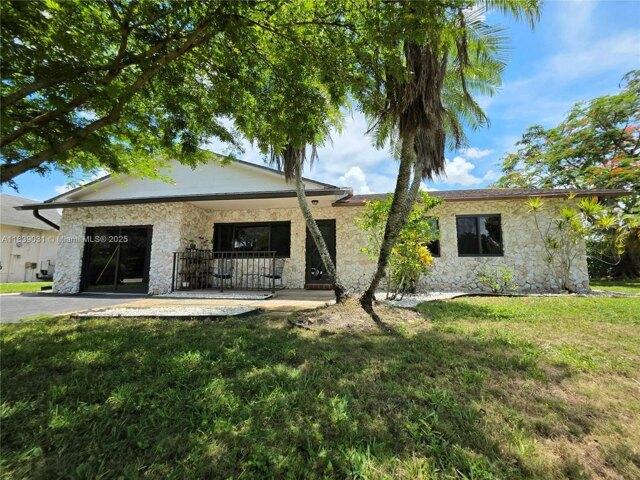 House for sale in Tamarac