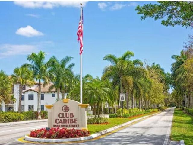 Condo for sale in Coconut Creek, Florida