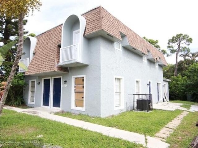 House for sale in Oakland Park
