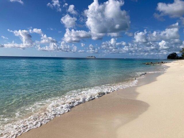Condo for sale in Parkland Condo for sale in Parkland