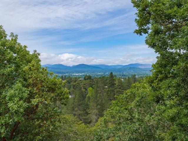 Land for sale in Grants Pass