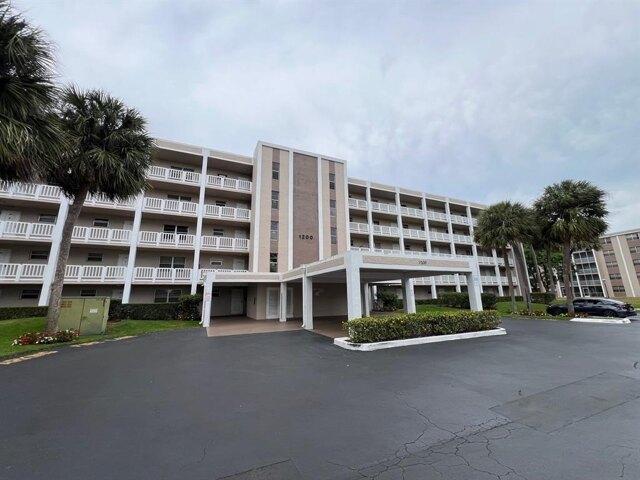 Condo for sale in Coral Springs
