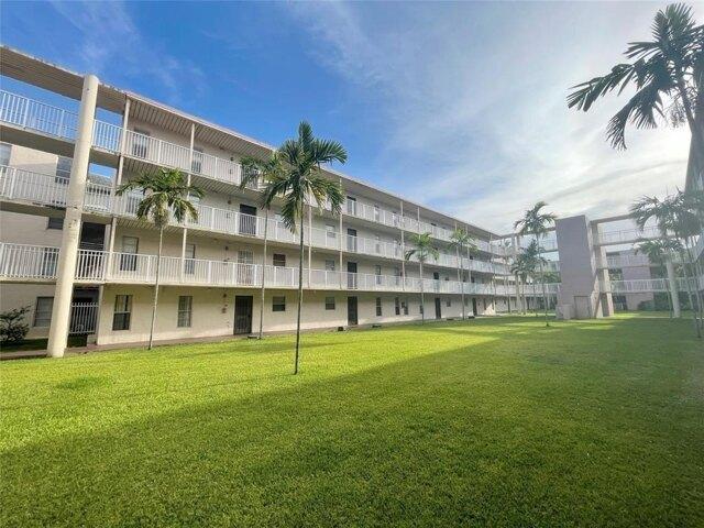 Condo for sale in Lauderhill Condo for sale in Lauderhill