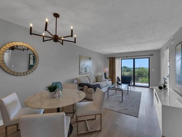 Condo for sale in Margate
