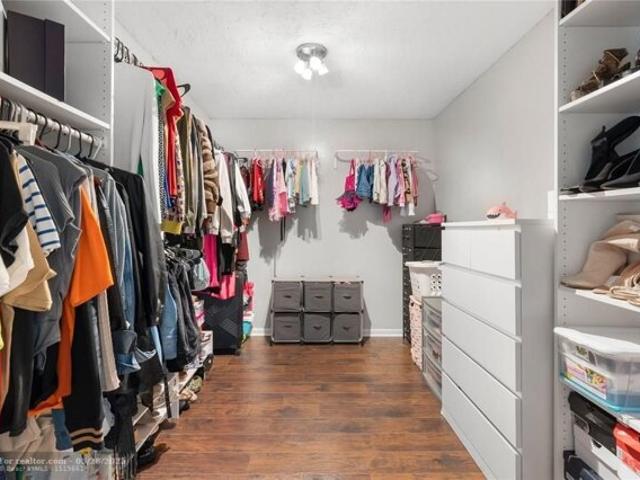 Condo for sale in Plantation