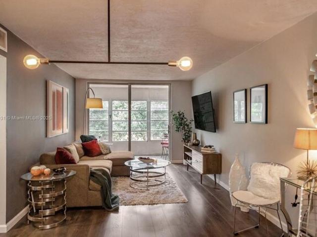 Condo for sale in Plantation