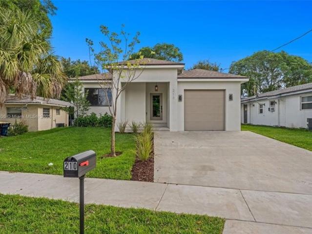 House for sale in Dania, Florida