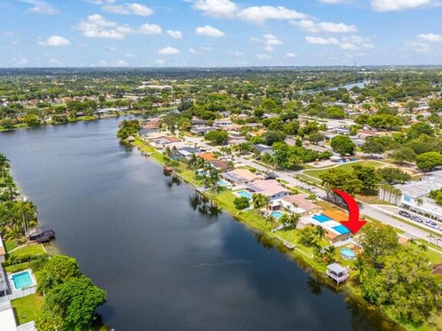 House for sale in Pembroke Pines