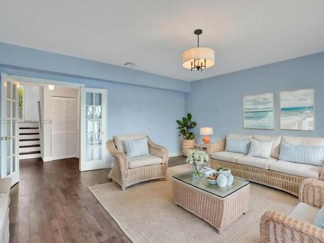 House for sale in Sunrise House for sale in Sunrise