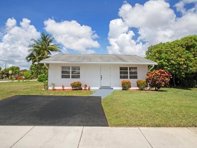 House for sale in Tamarac House for sale in Tamarac
