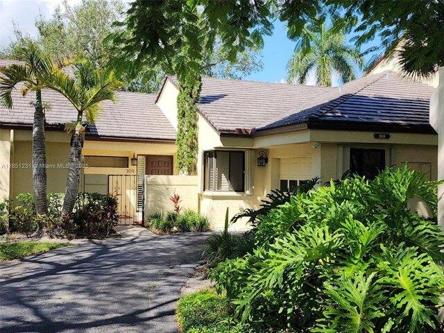 House for sale in Plantation House for sale in Plantation