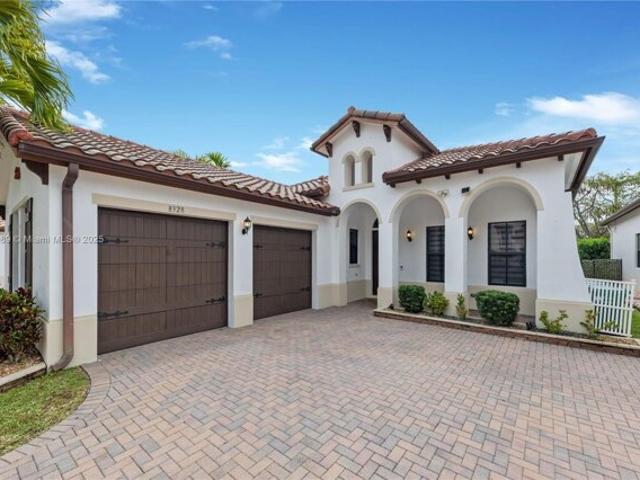 House for sale in Cooper City