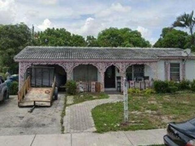 House for sale in Lauderhill