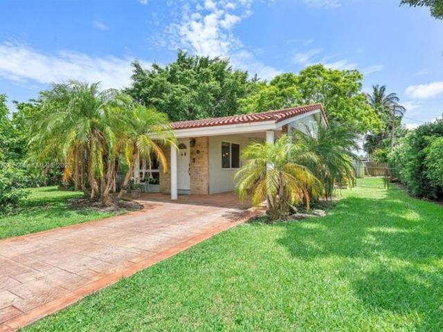House for sale in Oakland Park