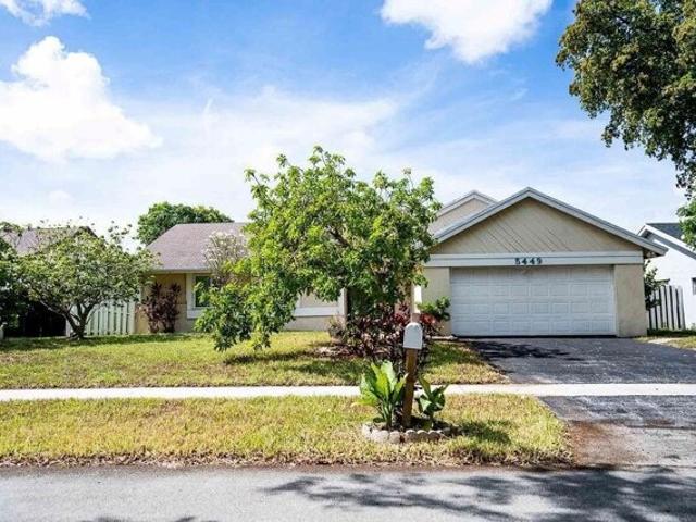 House for sale in Tamarac House for sale in Tamarac