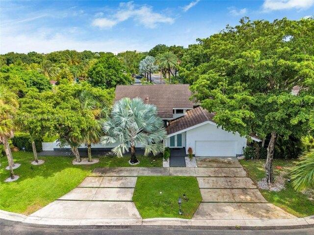 House for sale in Doral