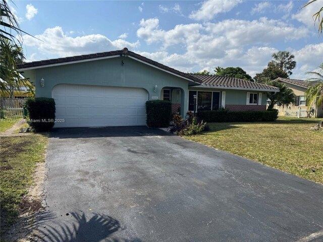 House for sale in Coral Springs