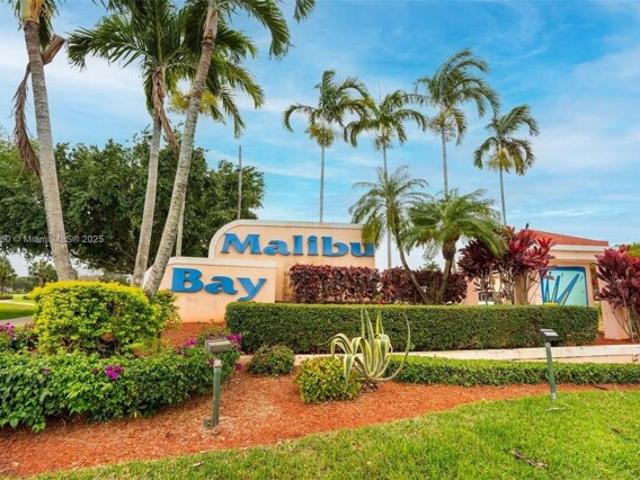 House for sale in Pembroke Pines