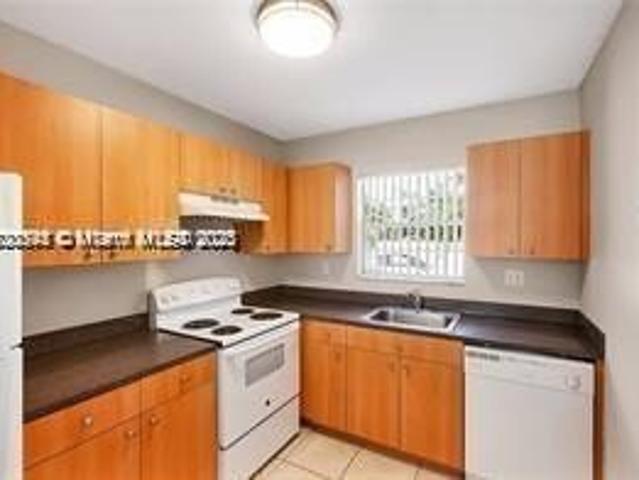 Condo for sale in Plantation