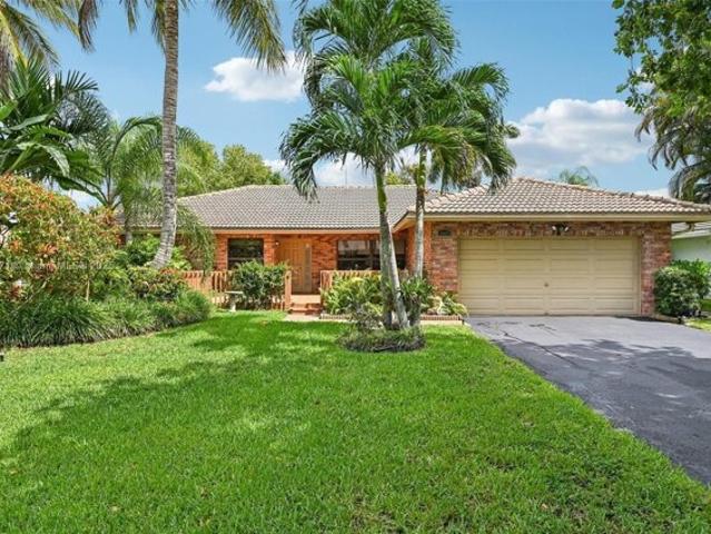 House for sale in Coral Springs