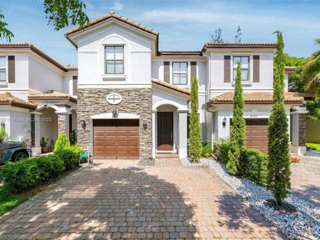 House for sale in Doral