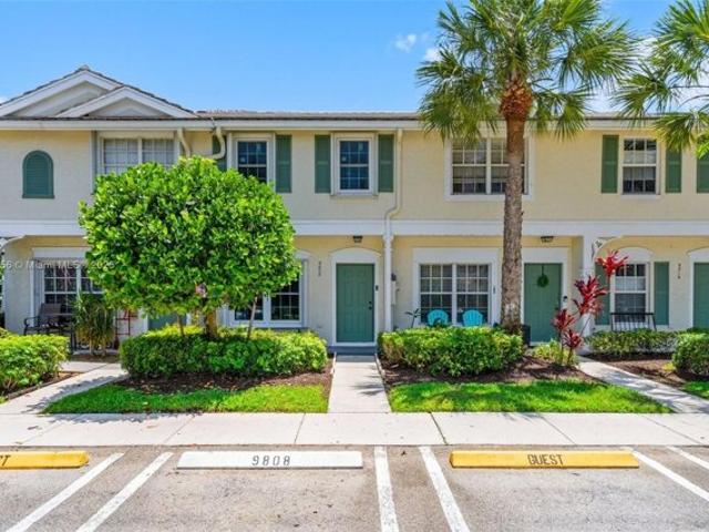 House for sale in Coral Springs