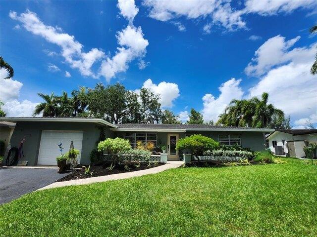 House for sale in Pembroke Pines