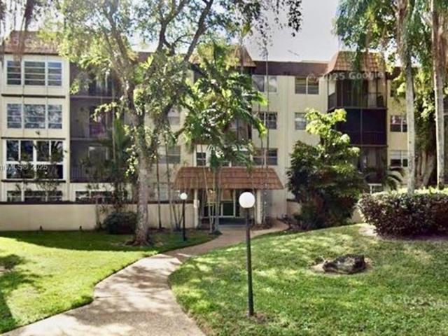 Condo for sale in Plantation