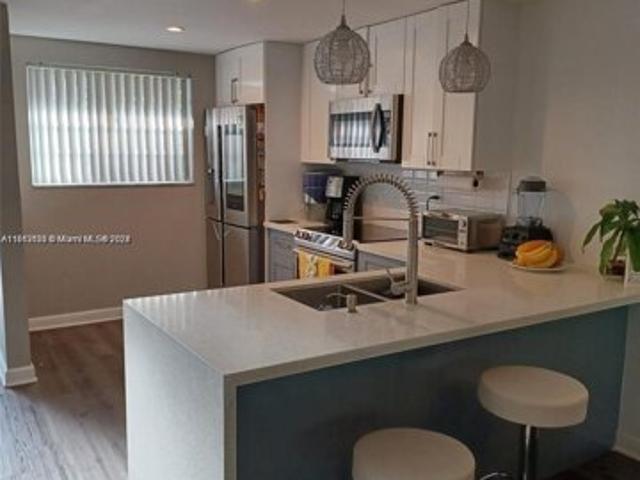 Condo for sale in Plantation