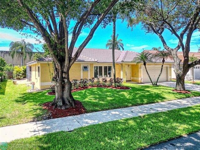 House for sale in Coconut Creek House for sale in Coconut Creek