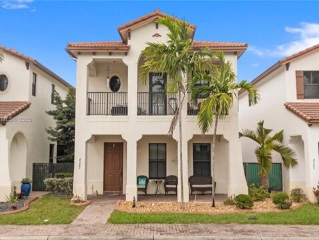 House for sale in Cooper City