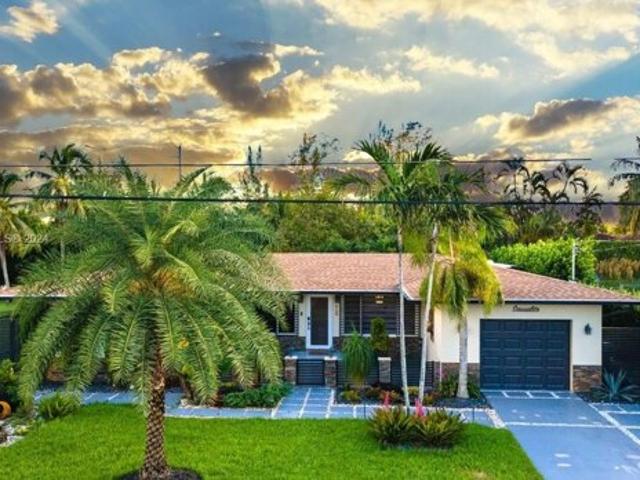House for sale in El Portal