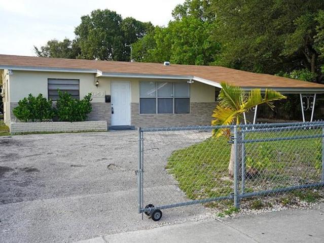 House for sale in Lauderhill