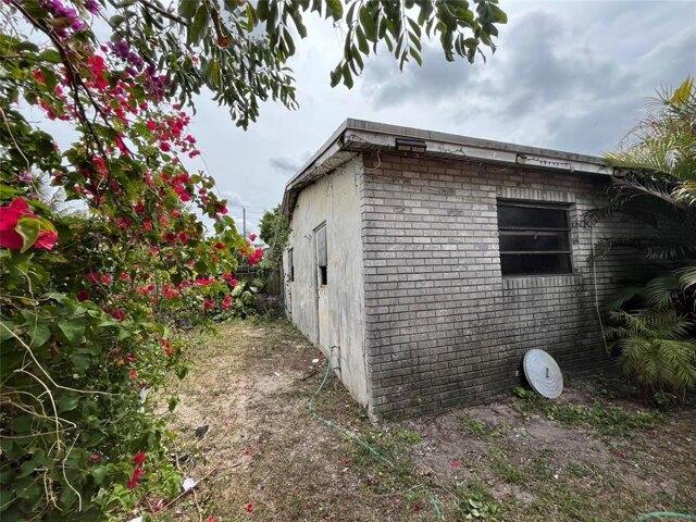 House for sale in Oakland Park House for sale in Oakland Park