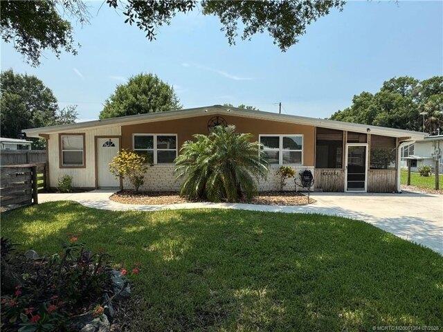 House for sale in Okeechobee