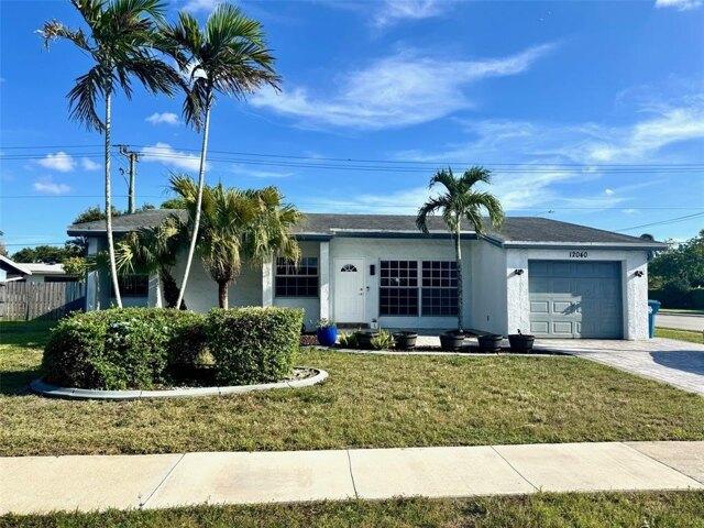 House for sale in Sunrise House for sale in Sunrise