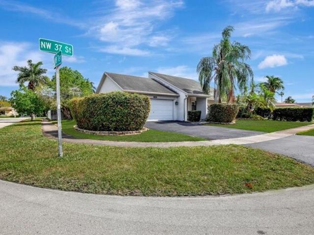 House for sale in Sunrise