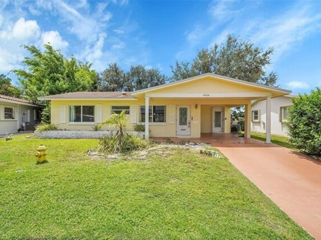 House for sale in Tamarac