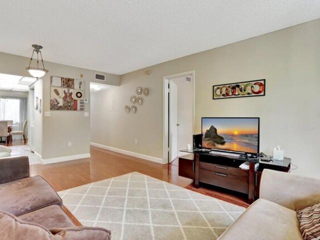 Condo for sale in Plantation