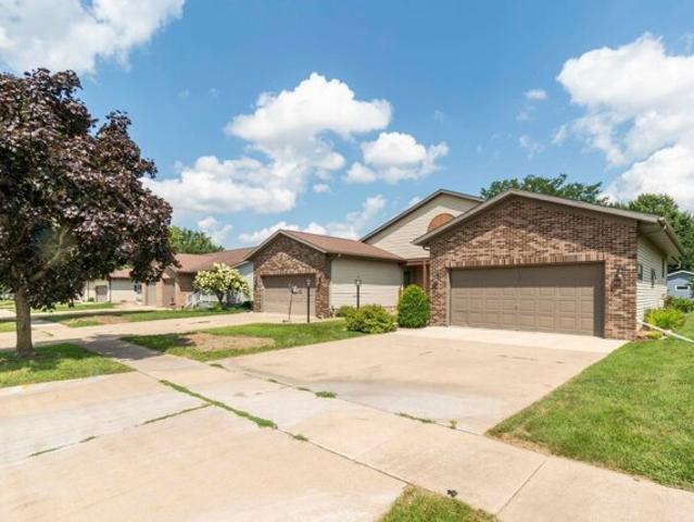 Condo for sale in Waverly Condo for sale in Waverly