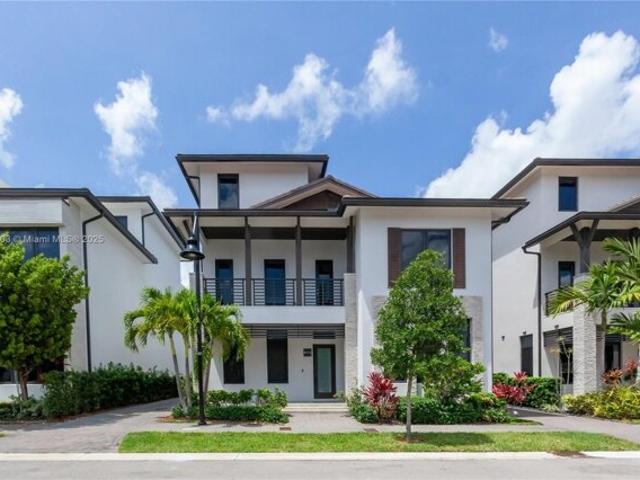 House for sale in Doral